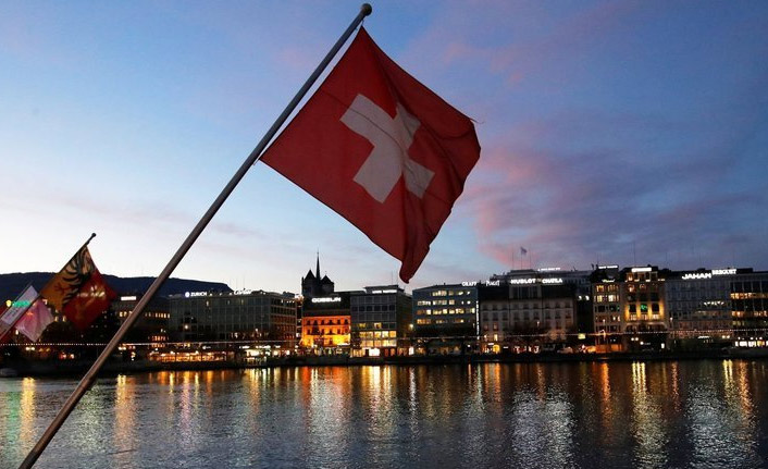 O ülkede başörtüsü referandumu