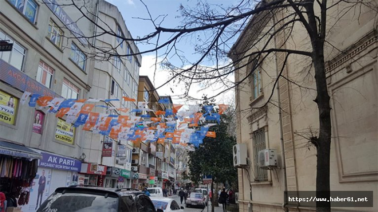 Akçaabat’ta afiş krizi