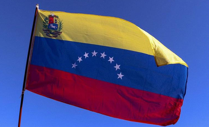 Kolombiya, Maduro'nun diplomatik ilişkileri kesme kararını tanımadı