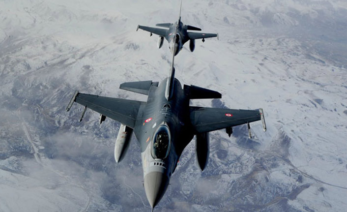 Irak'ın kuzeyine hava harekatı! Mevziler ve silah depoları vuruldu