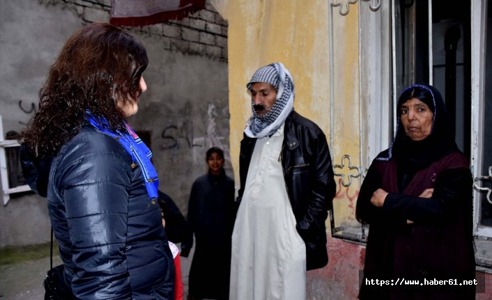 Tüm gelirini Suriyelilere harcayacak