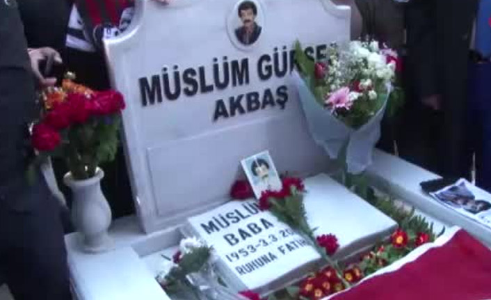 Sevenleri Müslüm Gürses'i andı