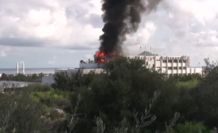 Üniversitede korkutan yangın