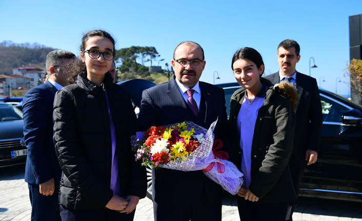 Vali Ustaoğlu'ndan Araklı'ya ziyaret