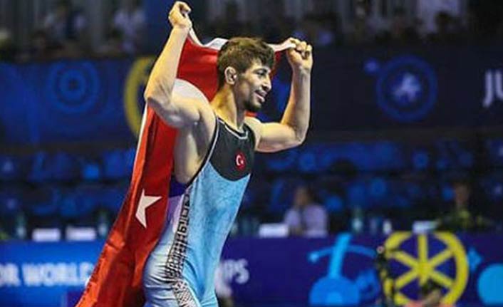 Kerem Kamal'dan altın madalya