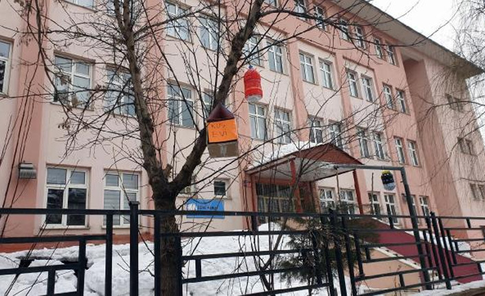 Öğrencilerden 'Kuşlarımız soğuktan ölmesin' projesi