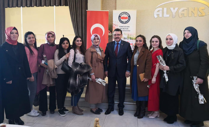 Eğitim Bir-Sen'den Kadınlar Günü'ne özel kahvaltı ve sohbet toplantısı