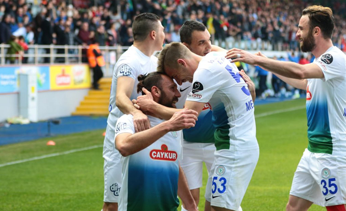 Çaykur Rizespor 3 puanı 3 golle aldı!