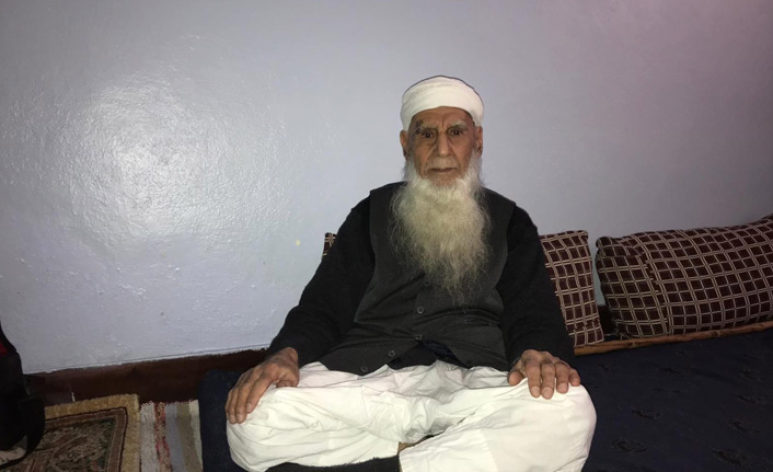 90 yaşında 120 toruna sahip