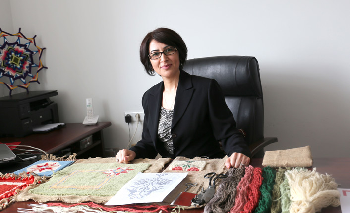 Tezgahsız halı dokuma için patent aldı