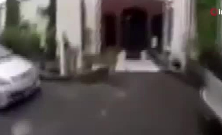 O alçak tüfeğine "Türk Yiyici" ismini koymuş!