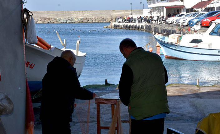 Beş kuşaktır balıkçılık yapan aile denizden ayrı kalamıyor