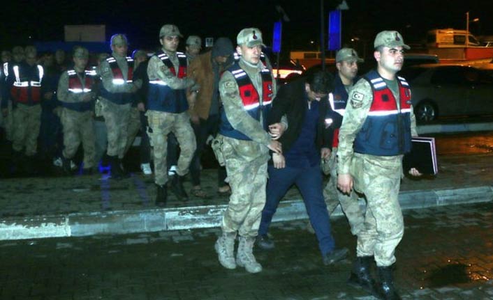 Uyuşturucu tacirlerine gece baskını