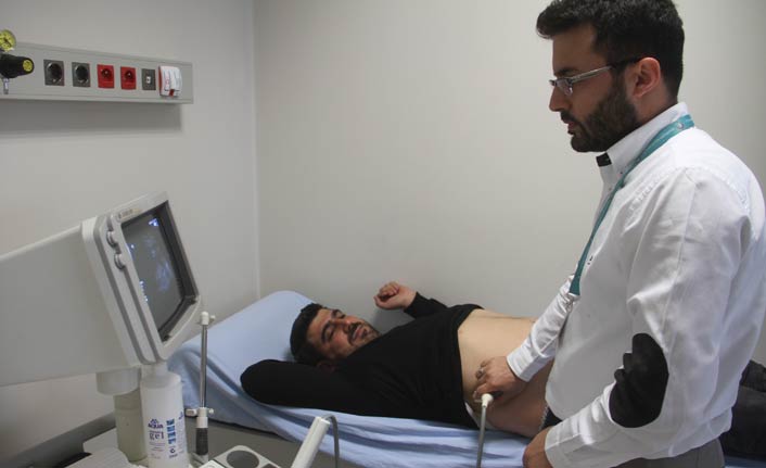 Böbreğinden 152 parça taş çıkarıldı