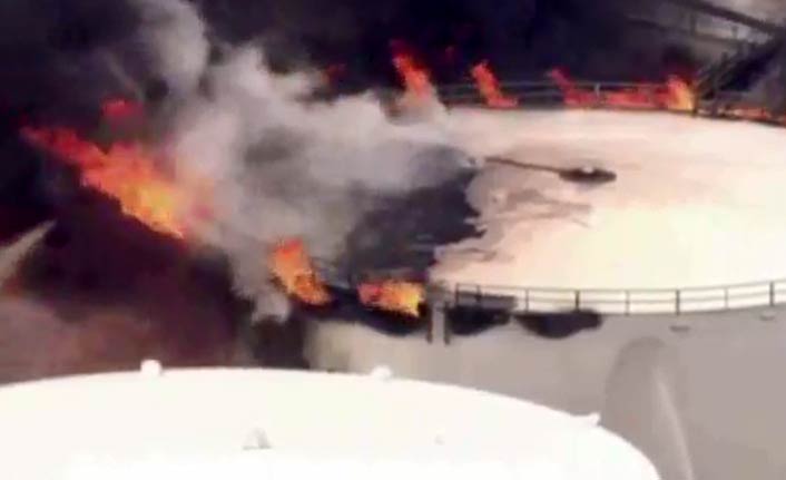 Benzin deposu patladı: 2 yaralı