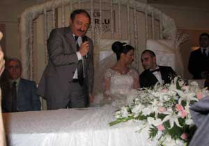 Bakan Özak Trabzon’da Nikah Şahidi Oldu: Genç Çifte Mutluluk Diledi