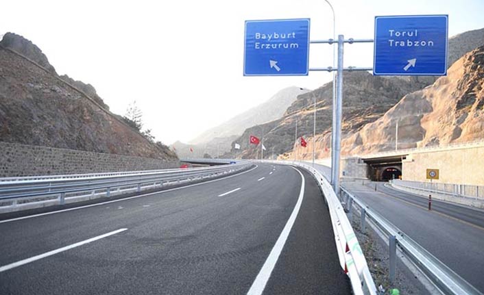 Kara yollarında çalışmalar sürüyor: Birçok noktada ulaşım kontrollü. 19.03.2019