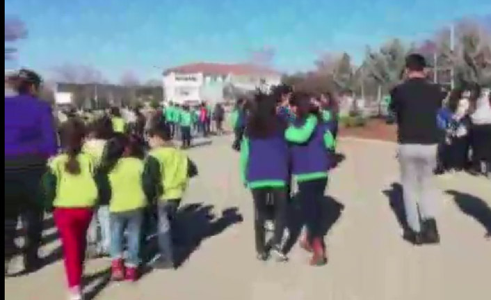 Vatandaşlar kendilerini sokağa attı!