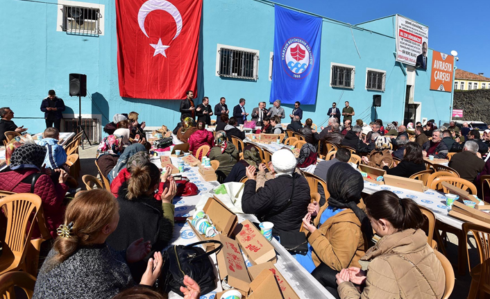 Avrasya Çarşısı yeni yerinde hizmette