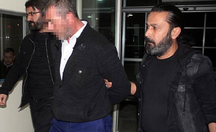 13 yaşındaki kız çocuğunu eve çağırıp....