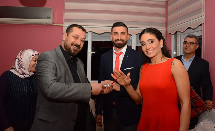 Kayserisporlu Muammer basketbolcu Dila ile nişanlandı