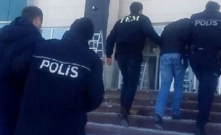 Adana merkezli 33 ilde FETÖ operasyonu: 41'i muvazzaf 51 gözaltı