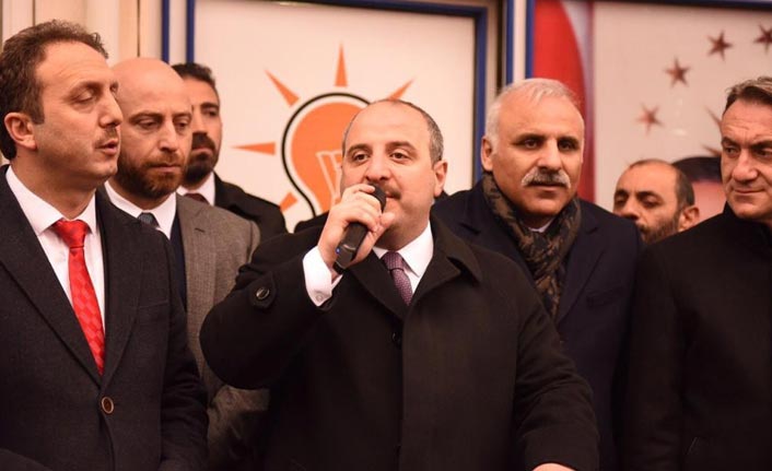 Bakan Varank: "Kandil'in gözü, Pensilvanya'nın gözü bu seçimlerde"