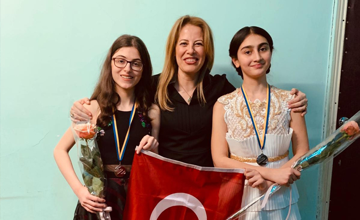 Ukrayna’daki arp yarışmasında Türk öğrenciler ikinci oldu