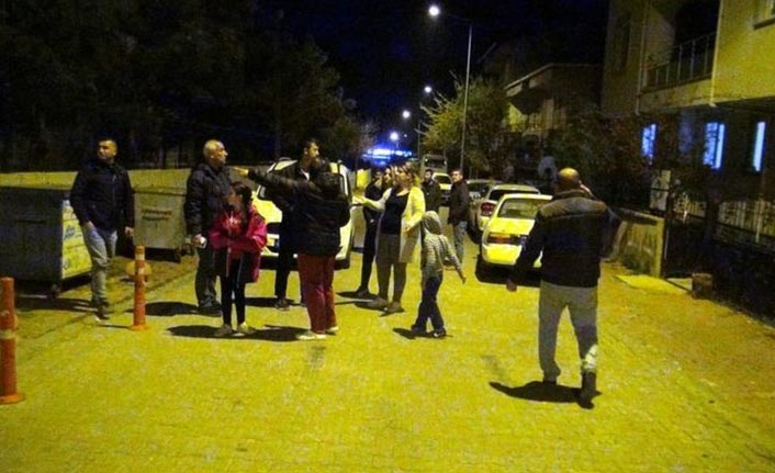 Kayıp ihbarı yapılan çocuk, kanepenin arkasından çıktı