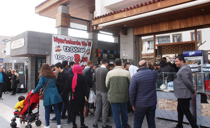 Krize kafa tuttu. Bakın ne yaptı...