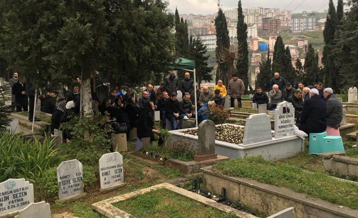 Köleoğlu, mezarı başında anıldı