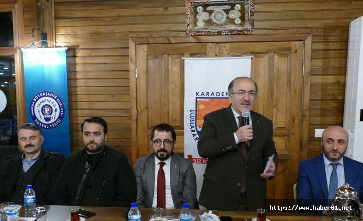 Orhan Fevzi Gümrükçüoğlu yabancı öğrencilerle buluştu