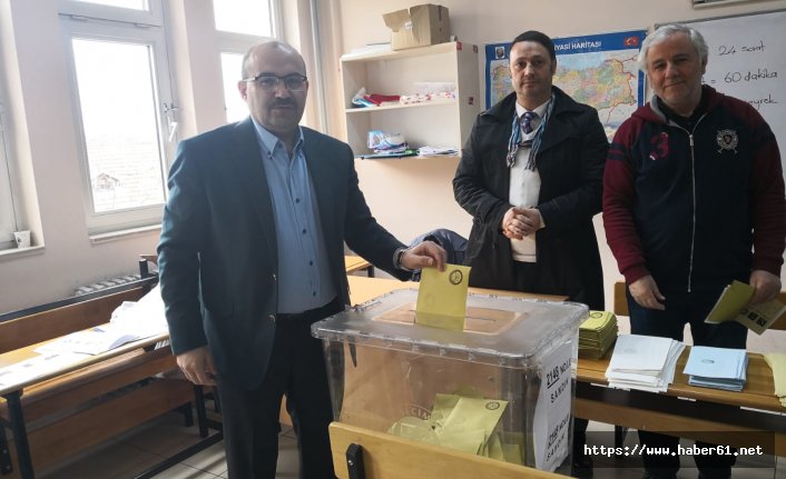 Trabzon Valisi Ustaoğlu oyunu kullandı