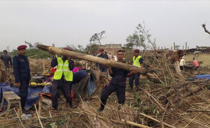 Nepal’de şiddetli fırtınada ölü sayısı artıyor