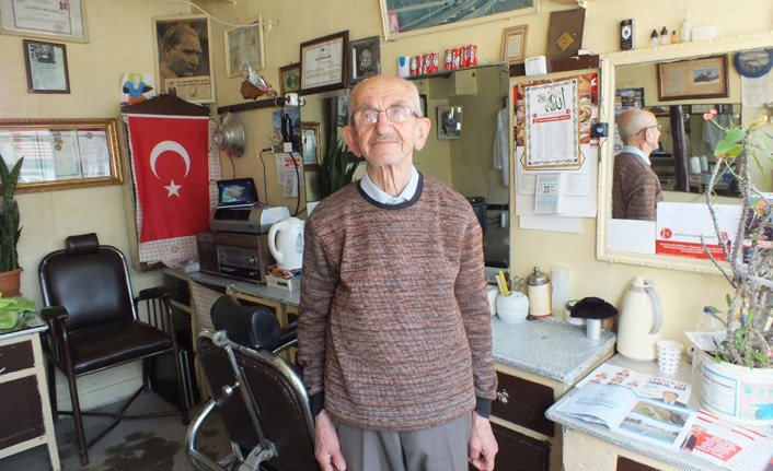 Bu berberin malzemeler neredeyse 100 yıllık