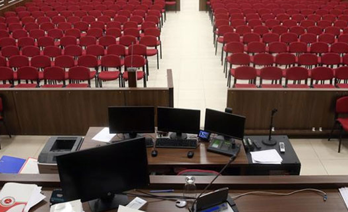 FETÖ'den yargılanan 3 sanığa hapis cezası!