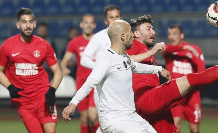 Akhisar kupada avantajı aldı