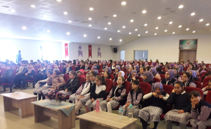 Öğrencilere gıda ve hijyen eğitimi!