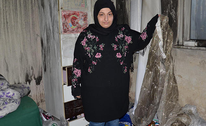 Yangında evle birlikte hayalleri de kül oldu!