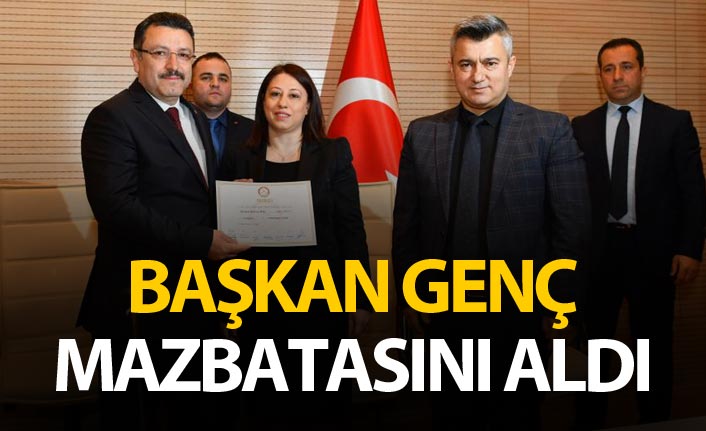 Başkan Genç, mazbatasını aldı