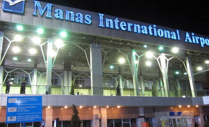 3 aydır havaalanında yaşıyor