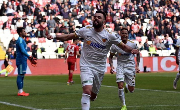 Kayseri Sivas'ı rahat geçti