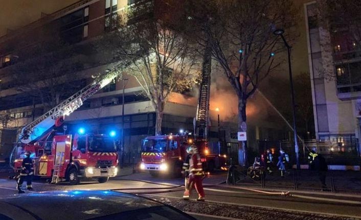 Paris'te patlama - Yaralılar var...