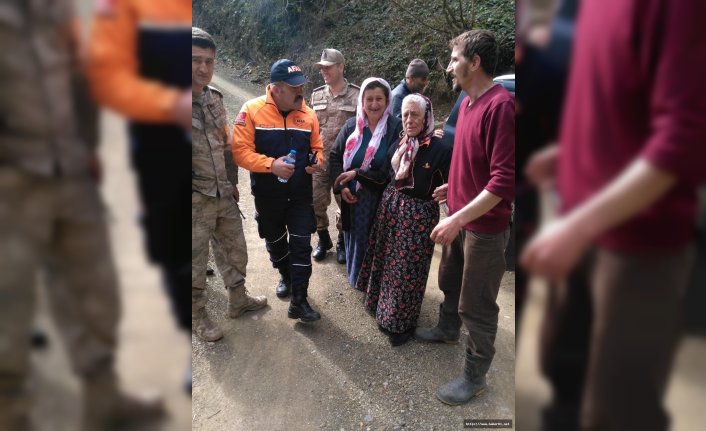 Kaybolan yaşlı kadın bulundu 