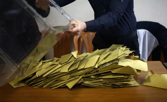 Kartal ve Kadıköy'de görevlilere seçim soruşturması