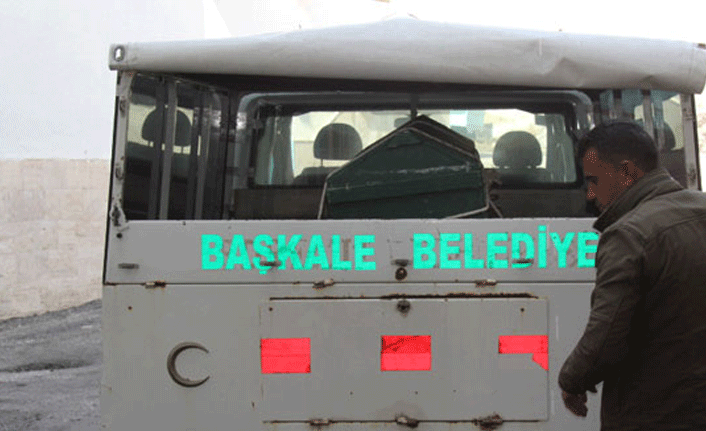 Başkale'de bulunan cesetler gizemini koruyor!