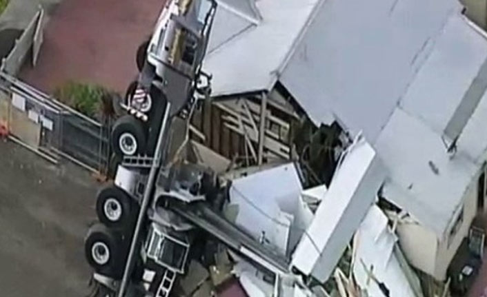 Avustralya'da korkunç kaza! Evin üzerine...