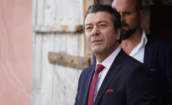 Uğur Çavuşoğlu Kimdir?