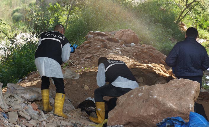 Köprü altında erkek cesedi bulundu