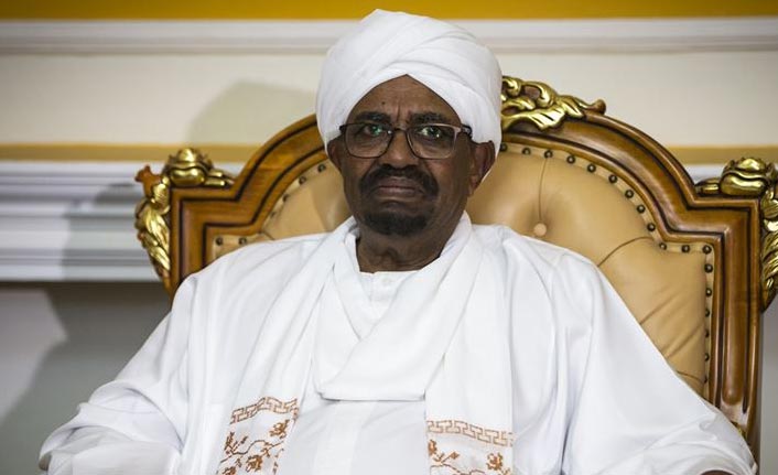 Sudan’da 30 yıllık Beşir dönemi darbeyle sona erdi